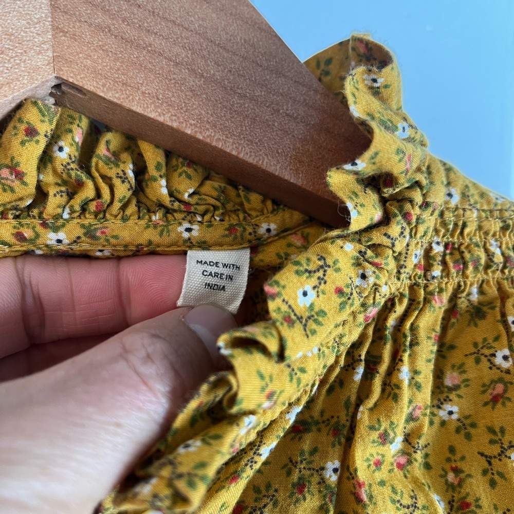 Doen Yellow Floral Button Top - Picture 2 of 3
